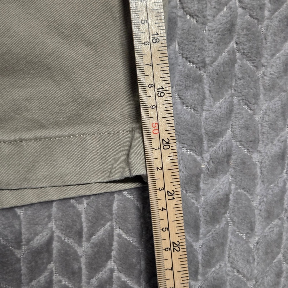 Duluth Trading Flex Ballroom Khakis Shorts Mens 36 Relaxed Fit Khaki DuluthFlex - Picture 8 of 9